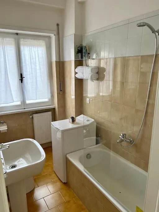 Apartment Appartamento I Tre Moschettieri Rome